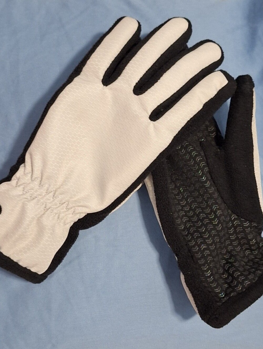 ISOTONER | Black & Light Grey Grip Knit Gloves